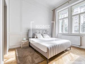 Pronájem bytu 2+kk, Praha - Vinohrady, Velehradská, 55 m2