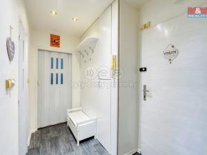 Pronájem bytu 2+kk, Karlovy Vary - Tašovice, Hradištní, 45 m2