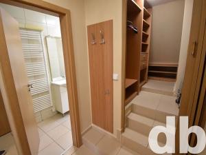 Pronájem bytu 1+kk, Karlovy Vary, Vítězná, 32 m2