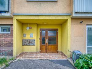 Pronájem bytu 3+1, Chomutov, Vítězslava Nezvala, 65 m2