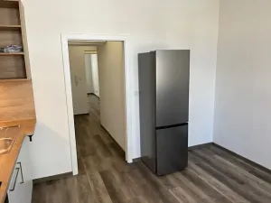Pronájem bytu 2+kk, Praha - Žižkov, Jeseniova, 37 m2