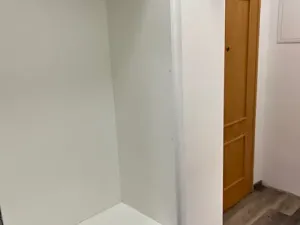 Pronájem bytu 2+kk, Praha - Žižkov, Jeseniova, 37 m2