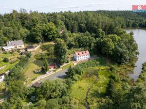 Prodej rodinného domu, Libá, 320 m2