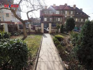 Pronájem bytu 1+kk, Praha - Vinohrady, Hradešínská, 24 m2