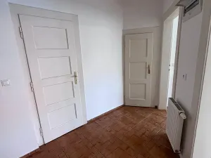 Pronájem bytu 2+kk, Praha - Vršovice, Slovinská, 51 m2
