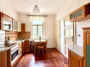 Pronájem rodinného domu, Kroměříž, Purkyňova, 150 m2