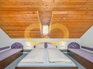 Prodej ubytování, Český Krumlov, Rooseveltova, 391 m2