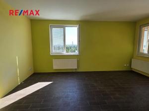 Pronájem bytu 1+kk, Klecany, V Honech, 30 m2