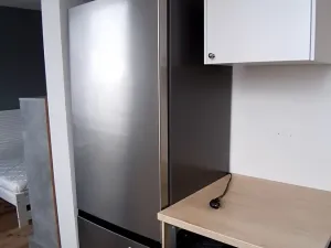 Pronájem bytu 1+kk, Praha - Modřany, Nikoly Vapcarova, 30 m2