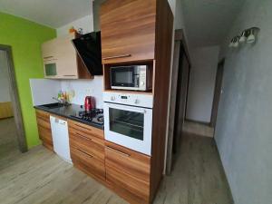 Pronájem bytu 3+1, Jihlava, Okružní, 68 m2