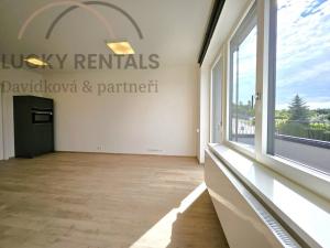 Pronájem bytu 1+kk, Praha - Velká Chuchle, Na hvězdárně, 36 m2