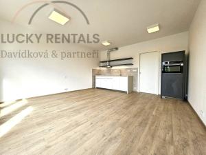Pronájem bytu 1+kk, Praha - Velká Chuchle, Na hvězdárně, 36 m2