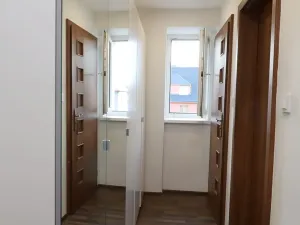 Pronájem bytu 2+1, Karlovy Vary, Jiráskova, 62 m2