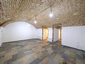 Pronájem komerční nemovitosti, Praha - Nové Město, Charvátova, 82 m2
