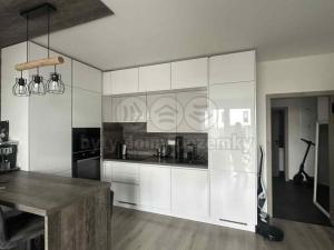 Pronájem bytu 2+kk, Pardubice - Pardubičky, Východní, 53 m2