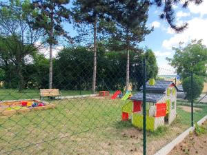 Pronájem bytu 1+kk, Rosice, Na Vyhlídce, 35 m2