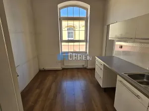Pronájem kanceláře, Praha - Libeň, Švábky, 237 m2