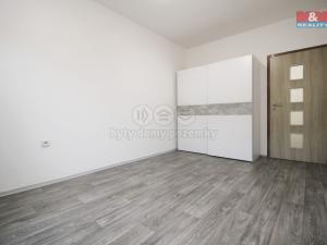 Pronájem bytu 2+kk, Teplice - Nová Ves, Habrová, 43 m2