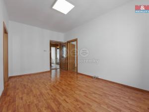 Pronájem bytu 3+1, Cheb, Dukelská, 86 m2