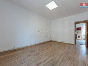 Pronájem bytu 3+1, Cheb, Dukelská, 86 m2