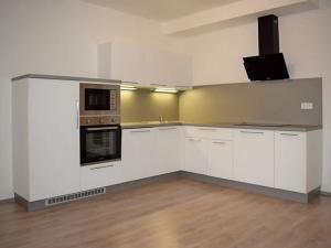 Pronájem bytu 2+kk, Kladno, Jaroslava Holečka, 60 m2