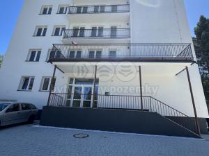 Pronájem bytu 2+kk, Kopřivnice, Komenského, 70 m2