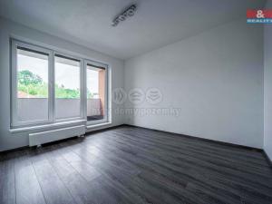 Pronájem bytu 2+kk, Přezletice, Pod Zahrady, 63 m2