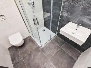 Pronájem rodinného domu, Praha - Přední Kopanina, Do roklí, 164 m2