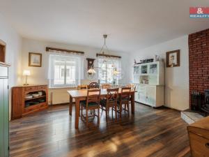 Prodej rodinného domu, Stříbrná, 326 m2