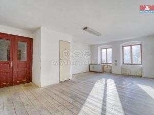 Pronájem obchodního prostoru, Kralovice, nám. Osvobození, 80 m2