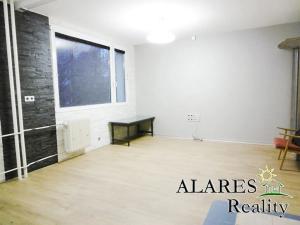 Pronájem bytu 1+kk, Praha - Střížkov, Vysočanská, 40 m2