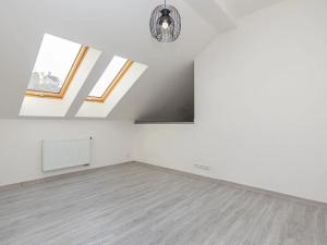 Pronájem bytu 1+kk, Praha - Vršovice, Košická, 35 m2