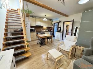 Pronájem bytu 2+kk, Velké Přílepy, Kladenská, 44 m2