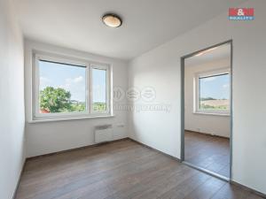 Prodej bytu 4+kk, Jankov, Blanická, 74 m2