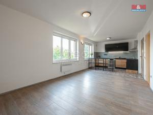 Prodej bytu 4+kk, Jankov, Blanická, 74 m2