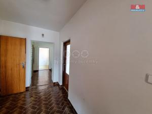 Prodej obchodního prostoru, Píšť, 180 m2