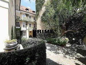 Pronájem bytu 2+kk, Praha - Malá Strana, Vlašská, 92 m2