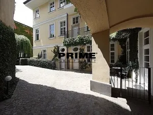 Pronájem bytu 2+kk, Praha - Malá Strana, Vlašská, 92 m2