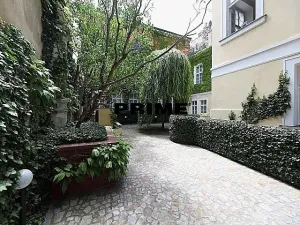 Pronájem bytu 2+kk, Praha - Malá Strana, Vlašská, 92 m2