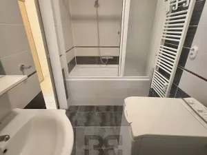 Pronájem bytu 2+kk, Praha - Kyje, Pelušková, 44 m2