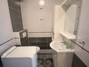 Pronájem bytu 2+kk, Praha - Kyje, Pelušková, 44 m2