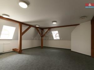 Pronájem bytu 3+1, Šternberk, ČSA, 110 m2