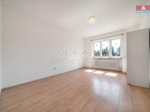 Pronájem bytu 2+1, Poběžovice, Nádražní, 65 m2