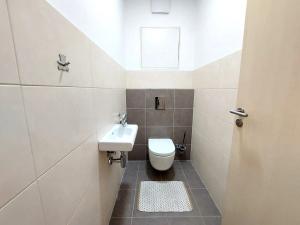Pronájem bytu 3+kk, Ostrava - Moravská Ostrava, Jantarová, 89 m2