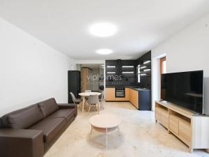 Pronájem bytu 2+kk, Praha - Bubeneč, Mlýnská, 58 m2