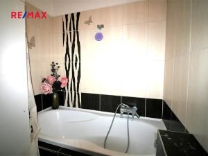 Pronájem bytu 3+kk, Praha - Horní Počernice, Dandova, 59 m2