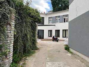 Pronájem bytu 1+kk, Hradec Králové, Šafaříkova, 18 m2