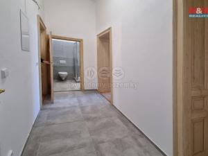 Pronájem bytu 3+1, Karlovy Vary, Západní, 75 m2