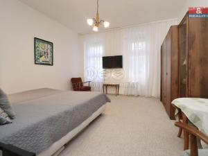 Prodej bytu 1+1, Karlovy Vary, Kolmá, 35 m2
