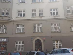 Pronájem skladu, Praha - Smíchov, Jindřicha Plachty, 19 m2
